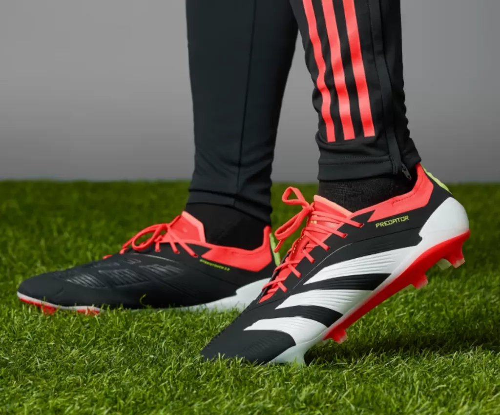 Бутсы профессиональные Adidas Predator Elite L FG